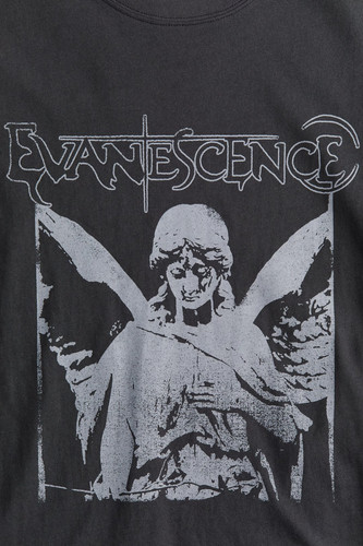Vintage evanescence band short - evanescence,