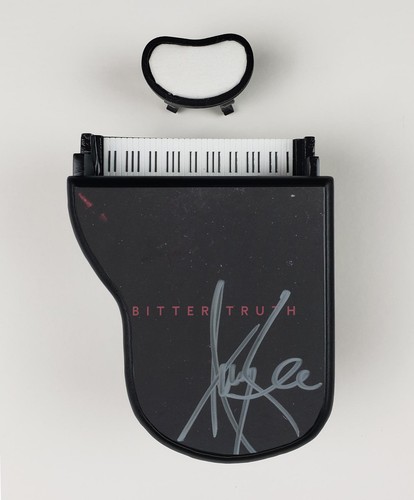 Evanescence autographed signed - evanescence,